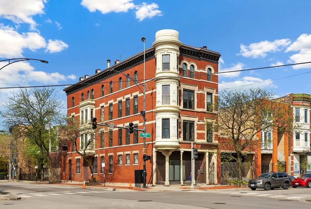 958 W Willow Street 4, Chicago