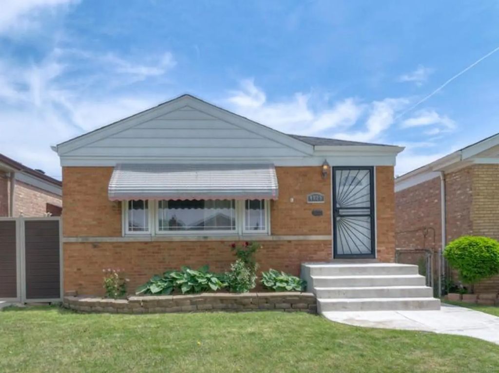 4825 S Keating Avenue, Chicago