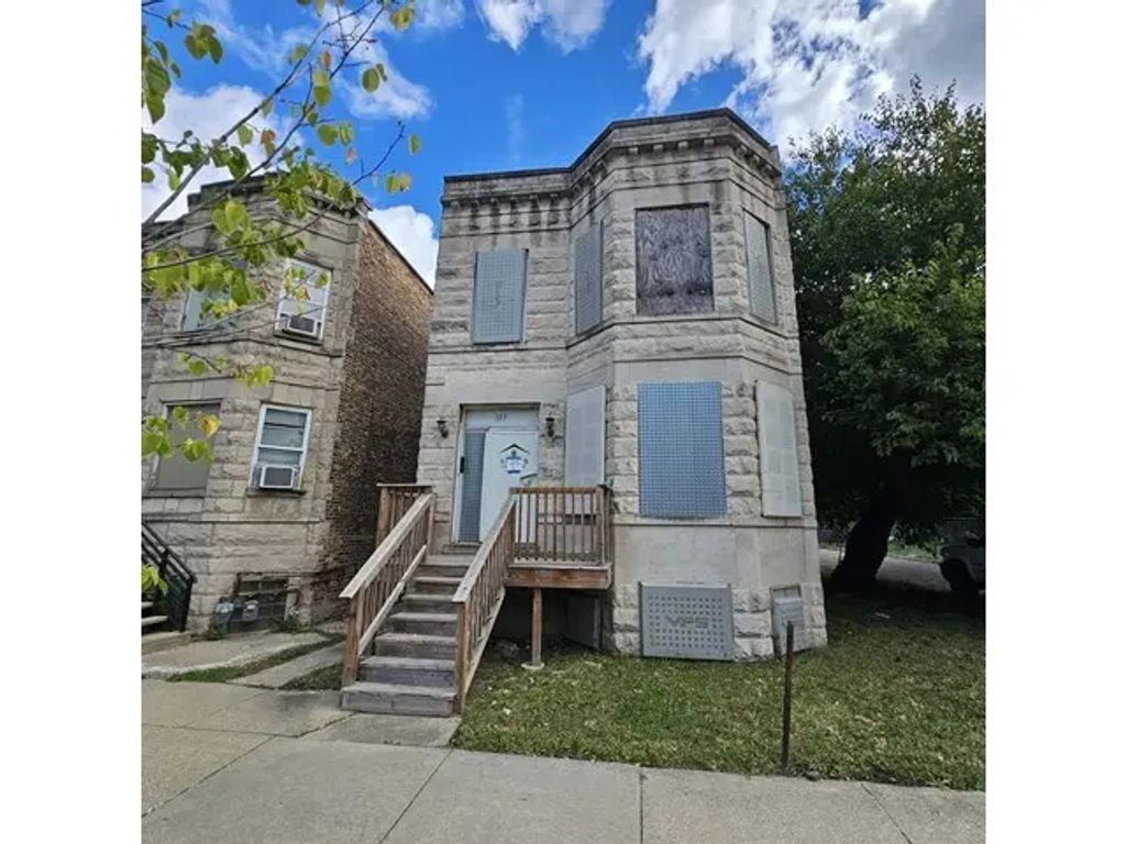 925 S Springfield Avenue, Chicago