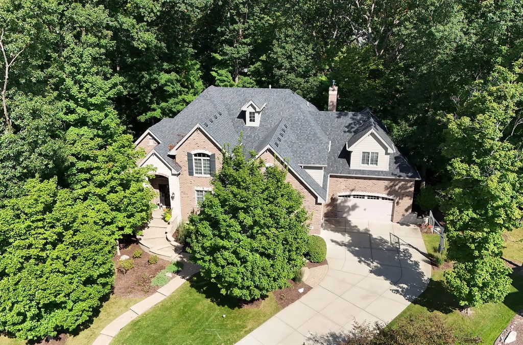 20633 Charmaine Court, Frankfort