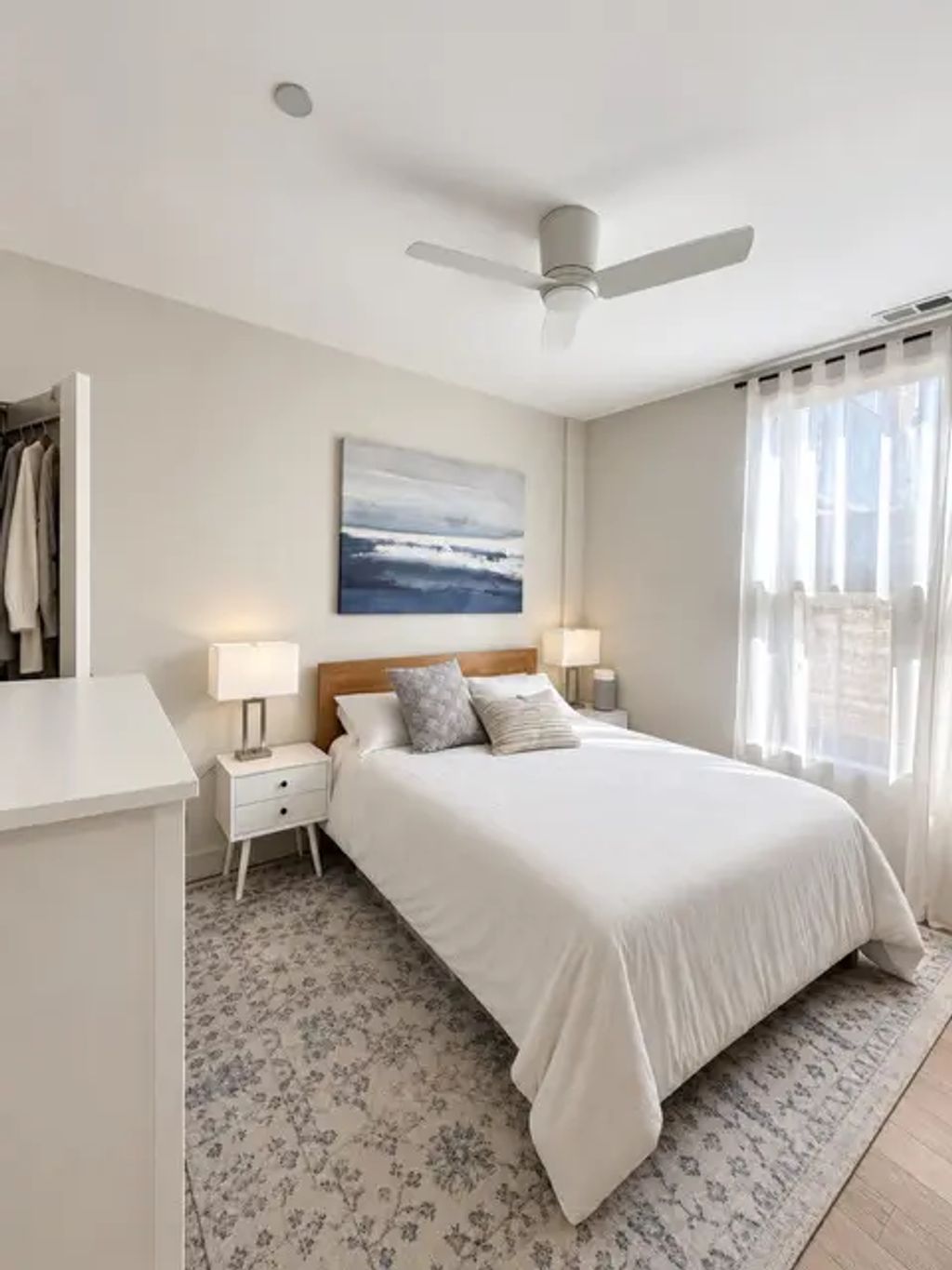 1810 N Wells Street 206, Chicago