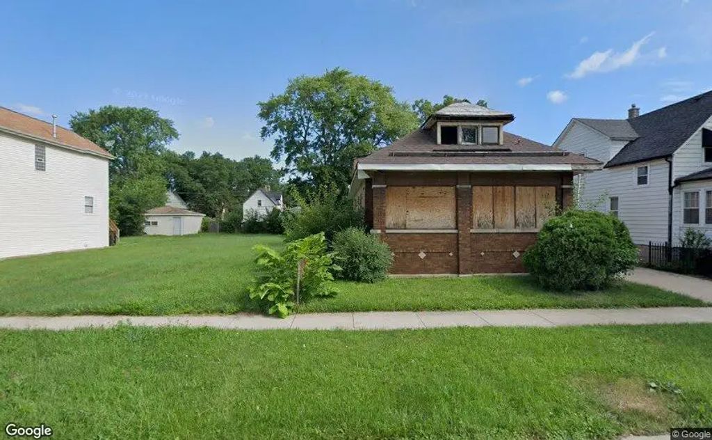 222 W 110th Place, Chicago