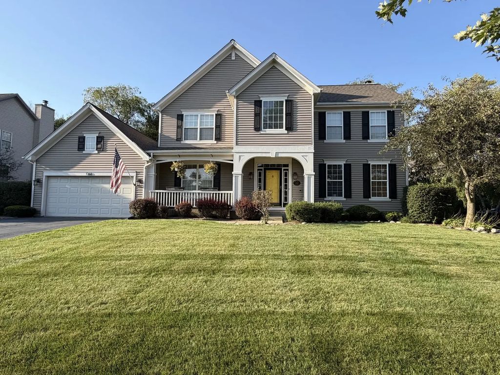 1068 Fox Path, West Dundee