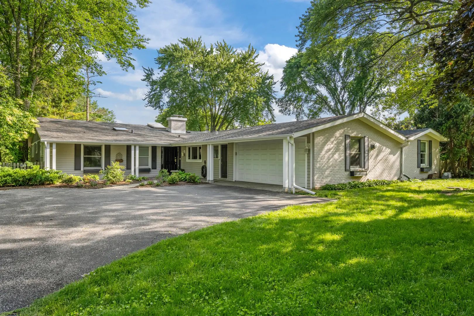 Photo of Listing #12755544