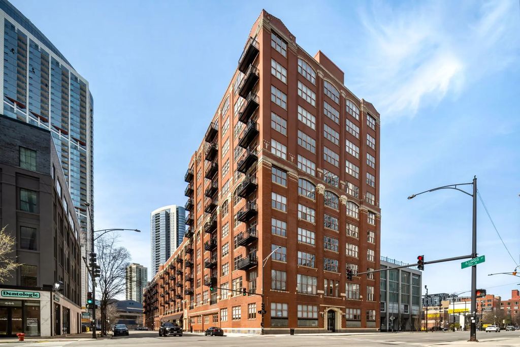 360 W Illinois Street 612, Chicago