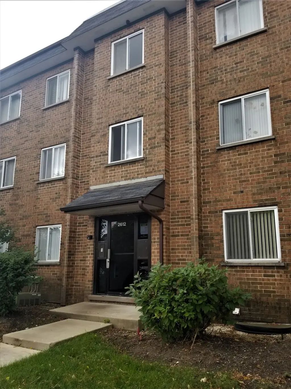 2612 Pirates Cove 2, Schaumburg