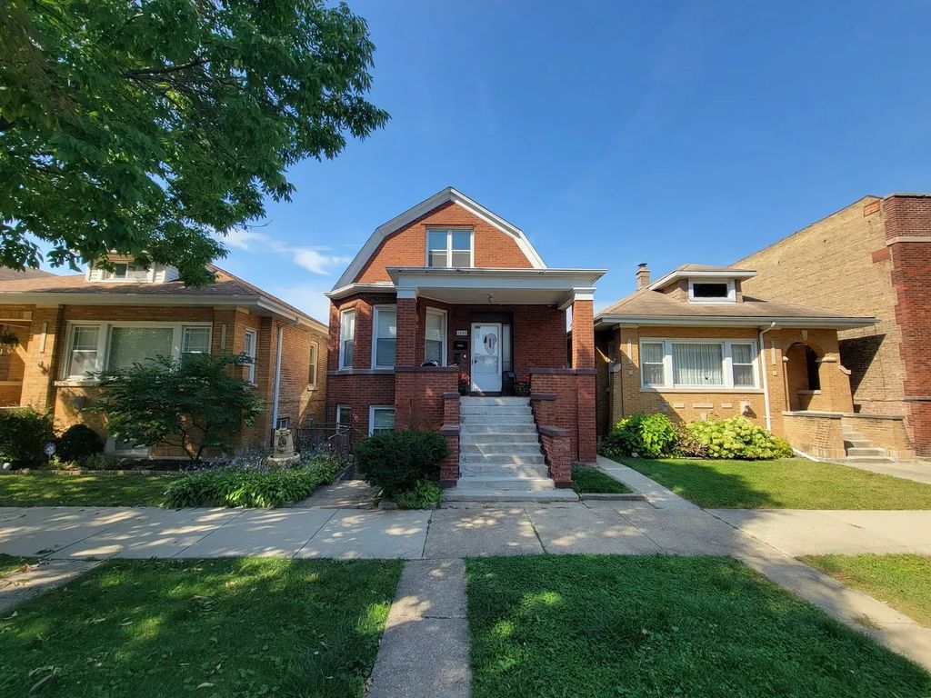 4048 N Marmora Avenue 2, Chicago