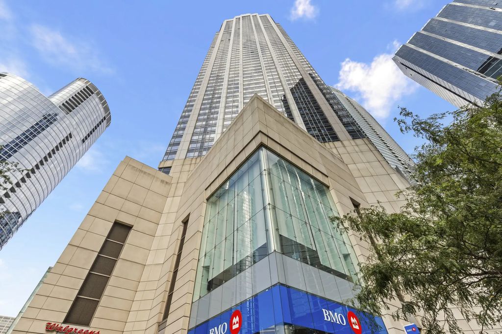 512 N Mcclurg Court 3803, Chicago