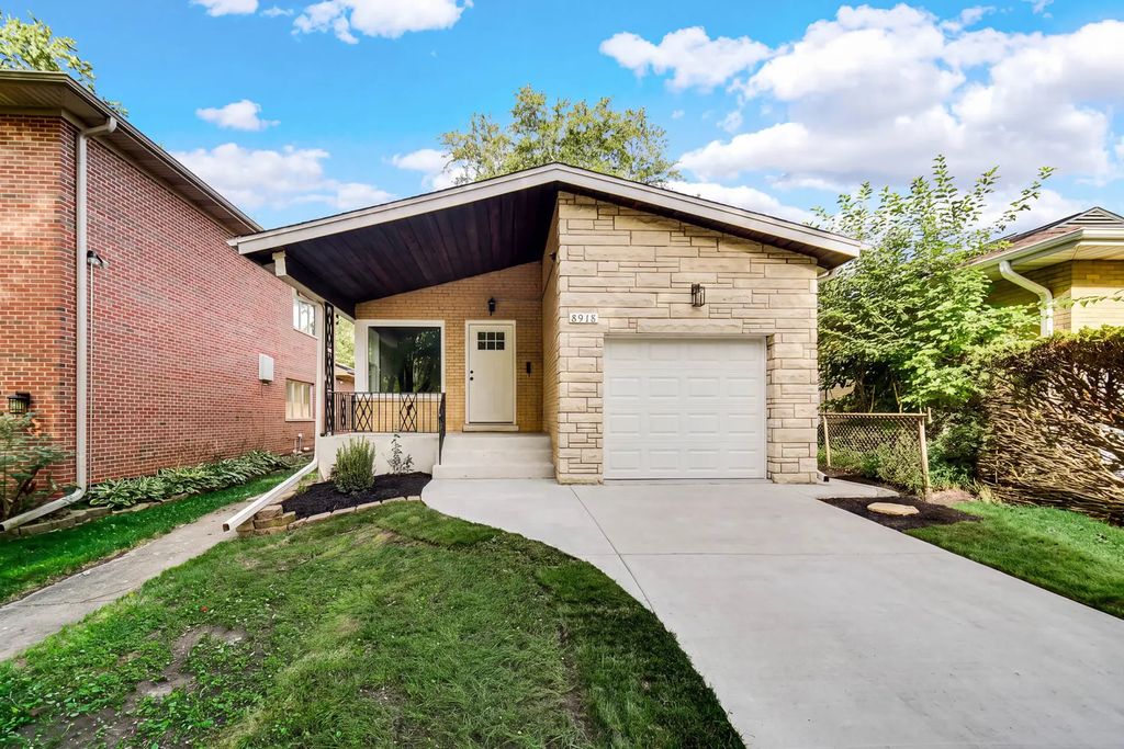 8918 Kilpatrick Avenue, Skokie, 60076