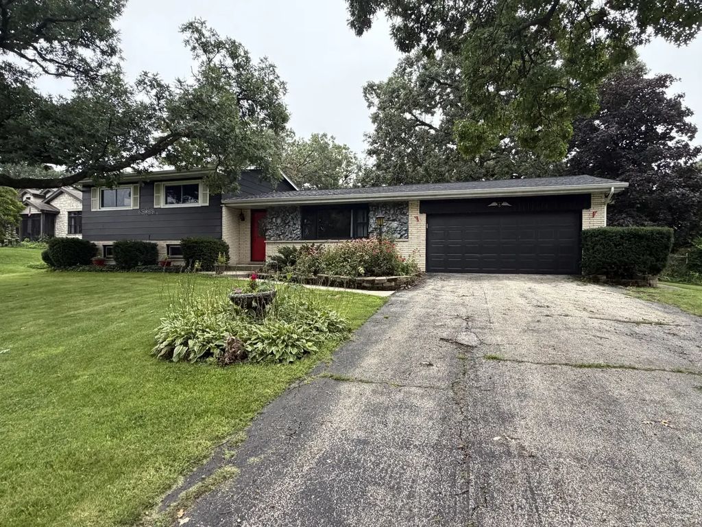 12838 Artesian Street, Lemont
