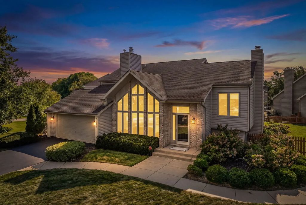 2108 Yellowstar Lane, Naperville