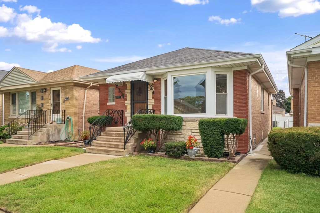 7433 N Oriole Avenue, Chicago