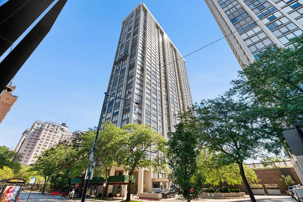 5455 N Sheridan Road 2003, Chicago