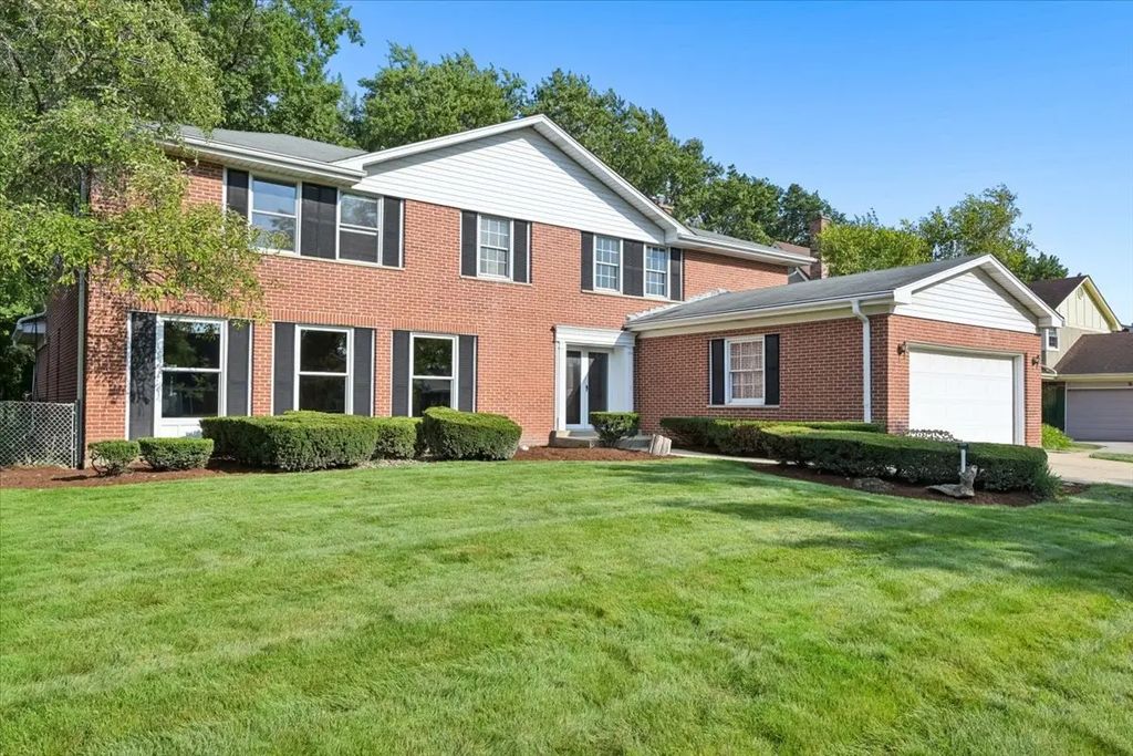 937 Sutton Drive, Northbrook