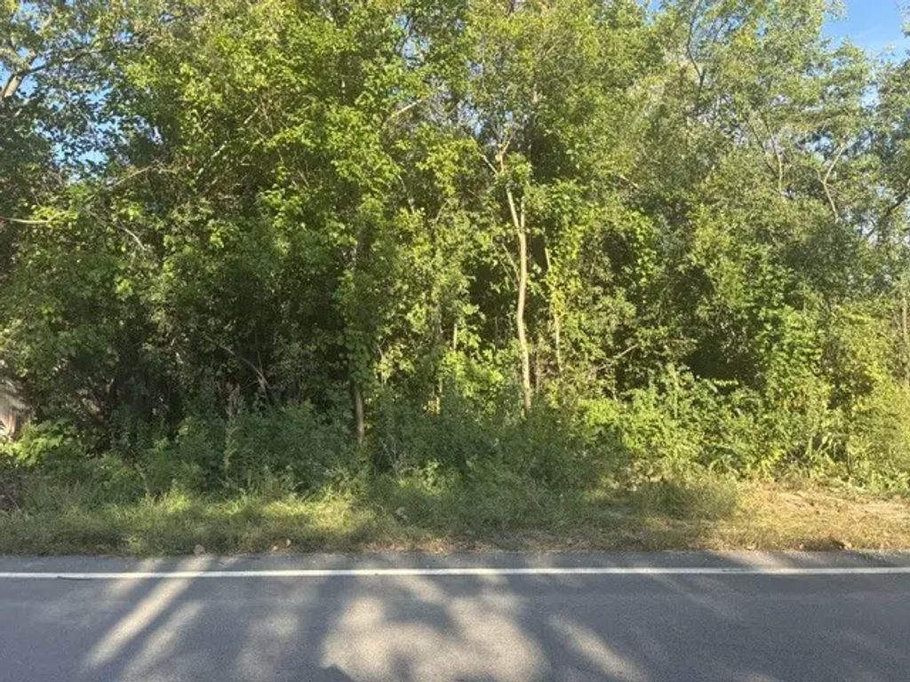 8240 Clarendon Hills Road, Willowbrook