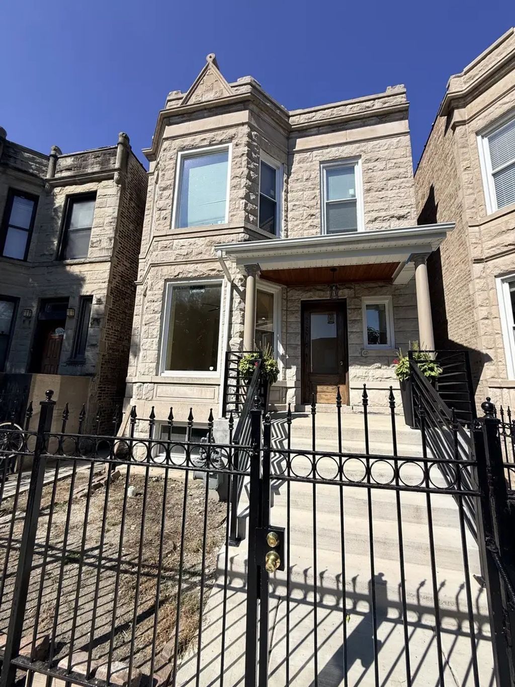 1334 N Ridgeway Avenue 1, Chicago