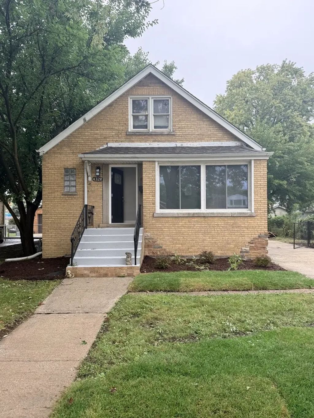 4328 W 109th Street, Oak Lawn