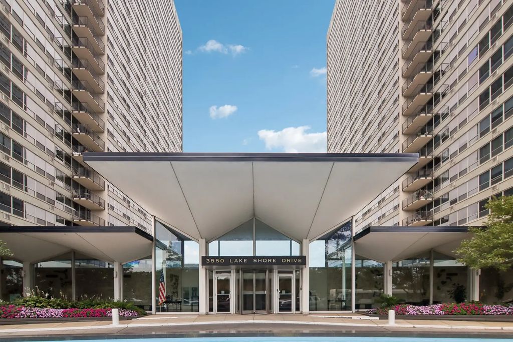 3550 N Lake Shore Drive 820, Chicago
