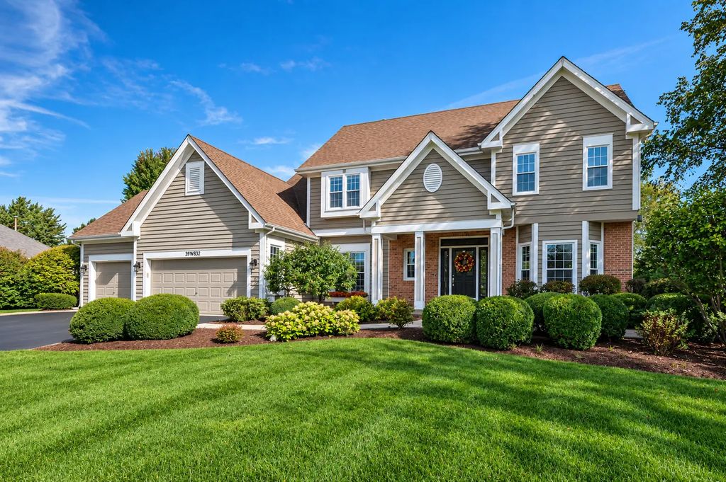 39w832 Carl Sandburg Road, St. Charles