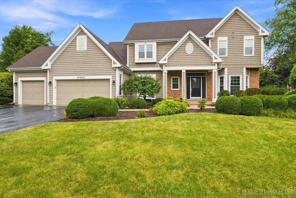 39w832 Carl Sandburg Road, St. Charles