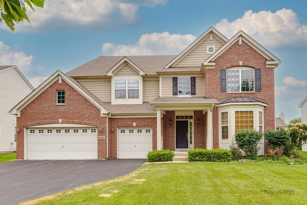 2030 Padua Drive, Elgin