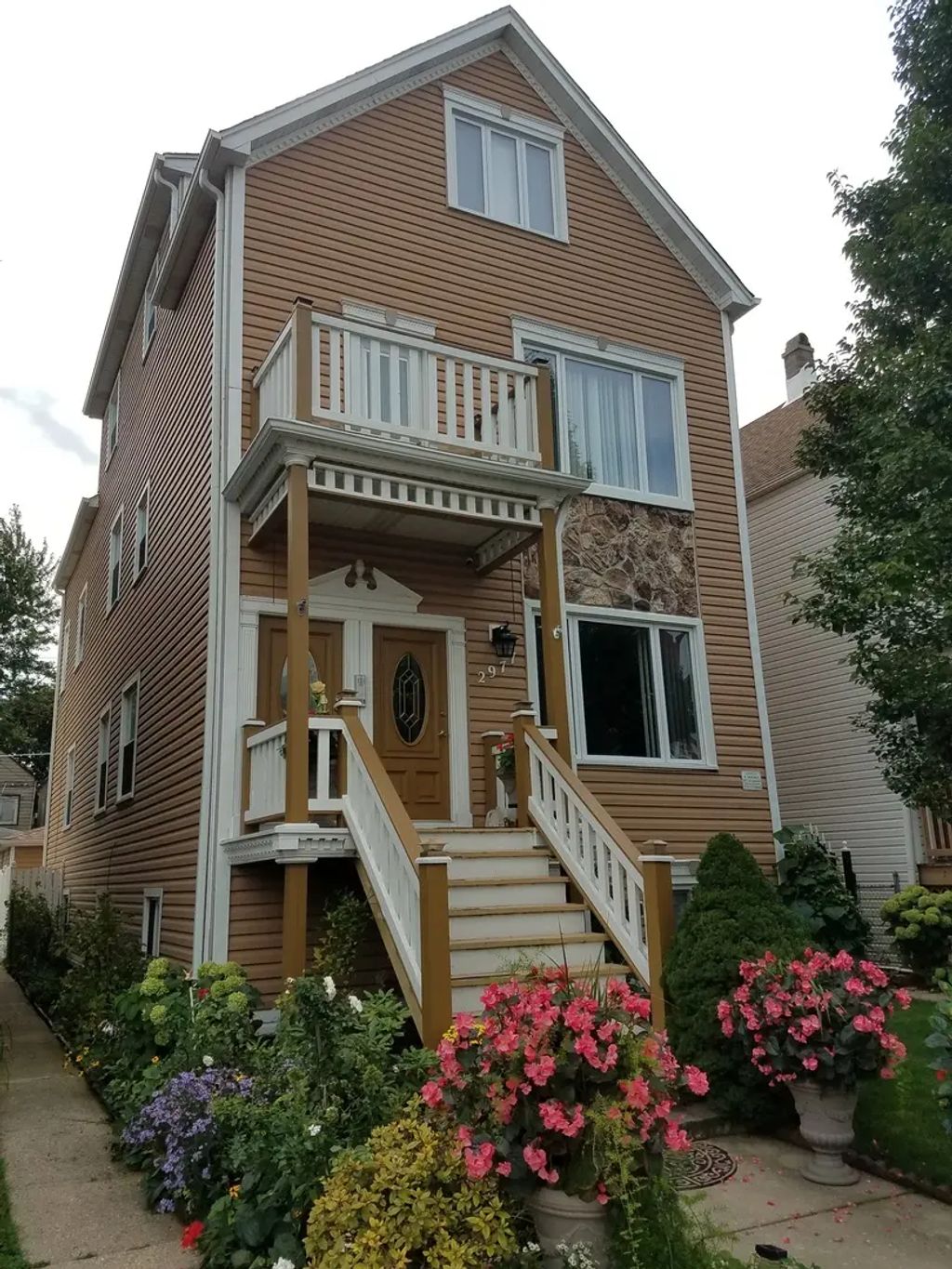 2977 N Lawndale Avenue 2, Chicago