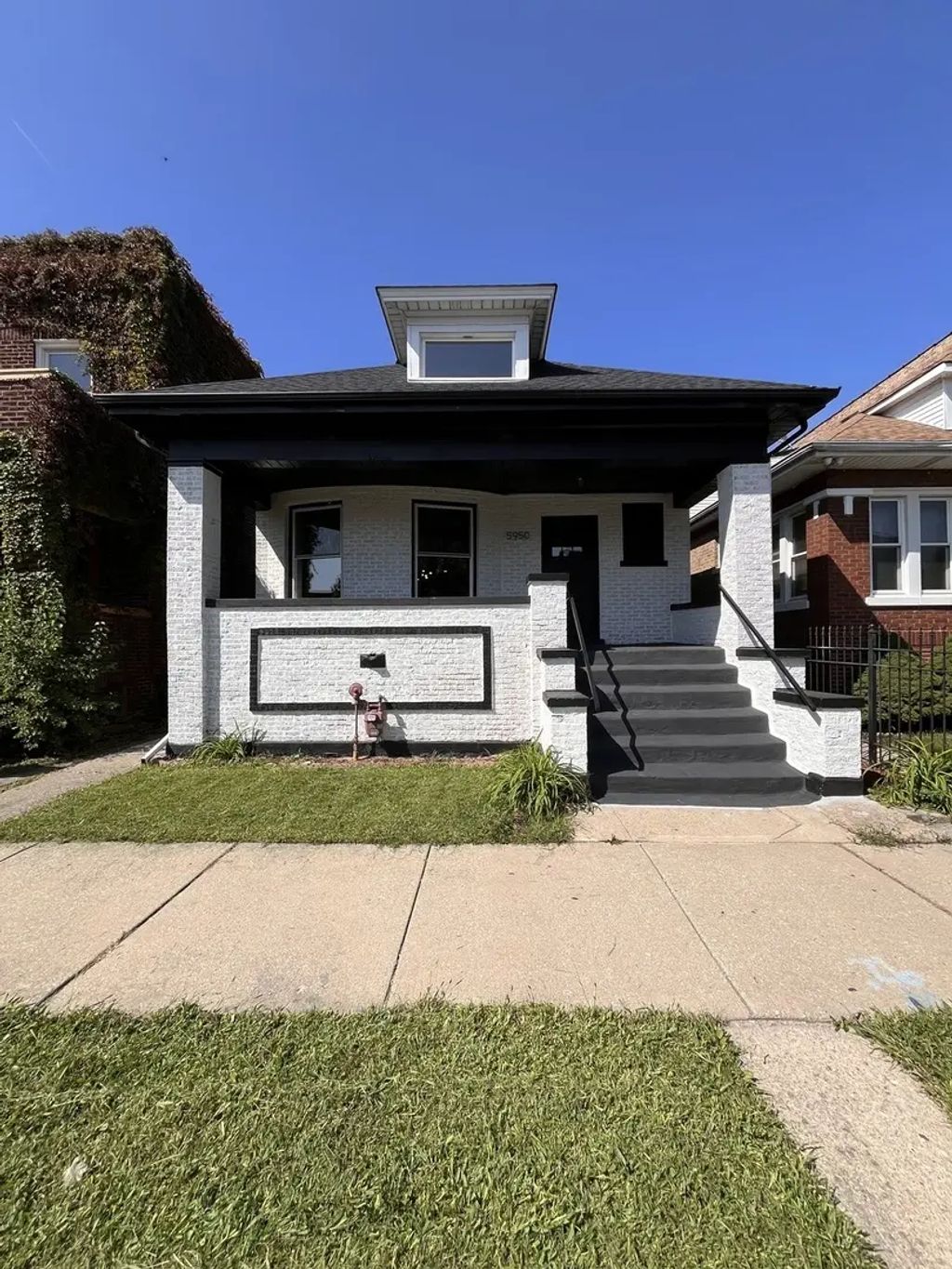 5950 S Artesian Avenue, Chicago