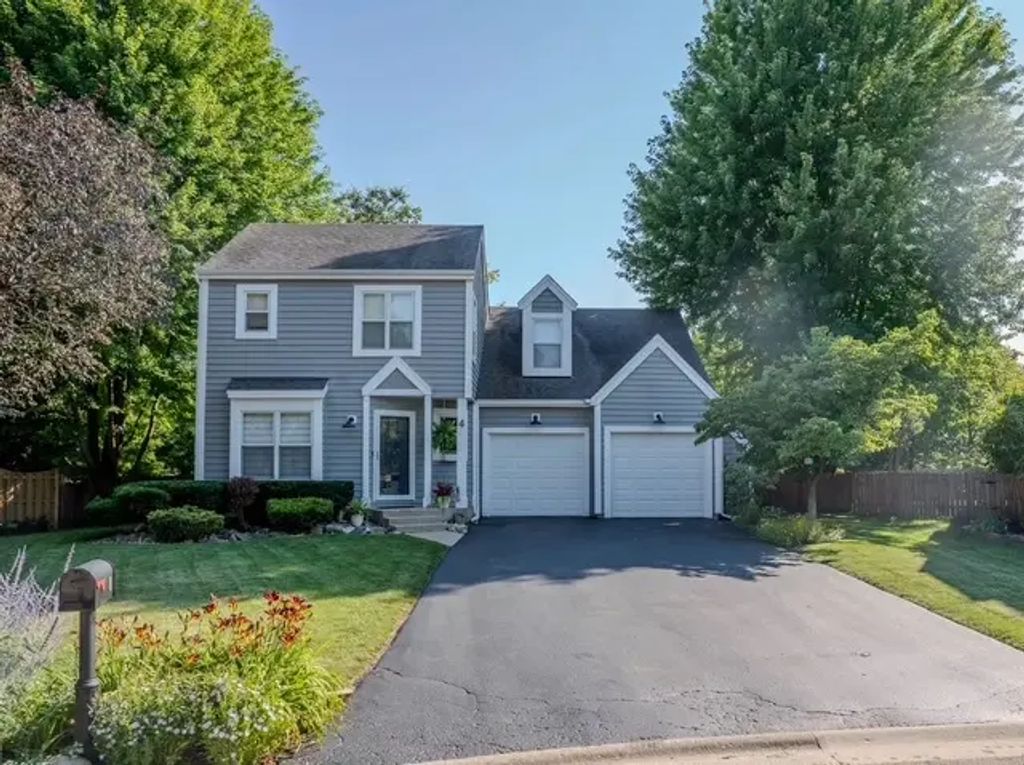 4 Mainsail Court, Third Lake
