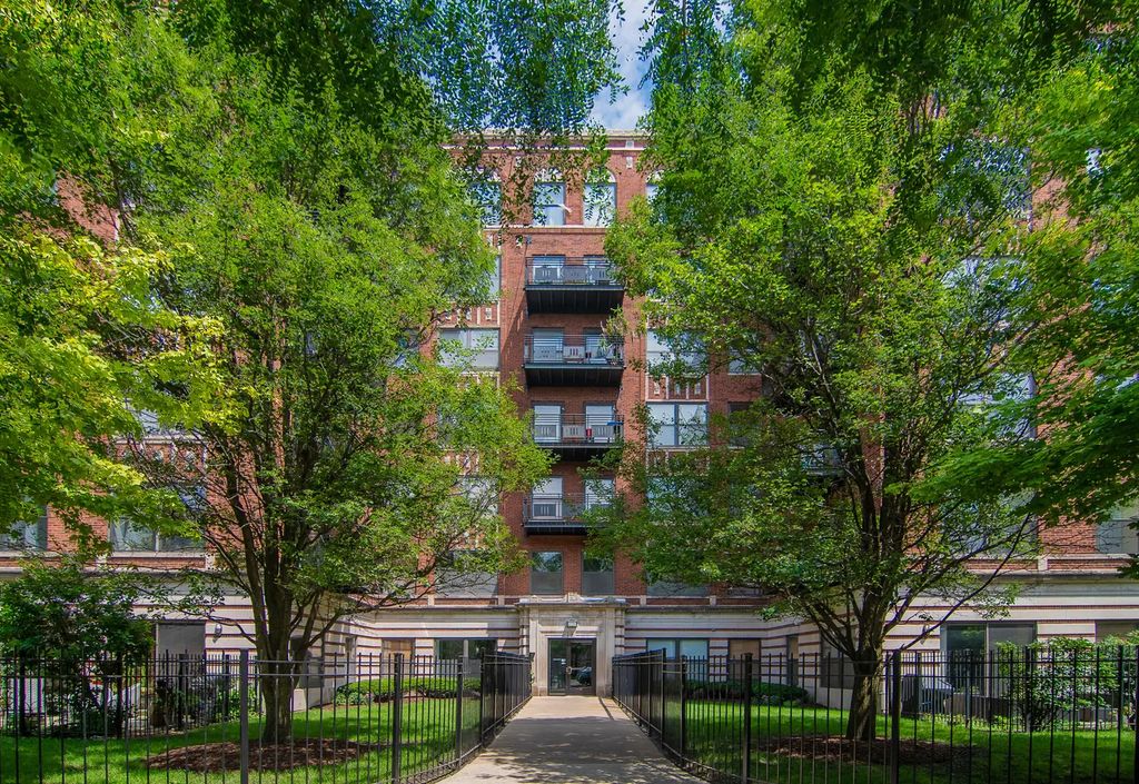 4537 S Drexel Boulevard 604, Chicago