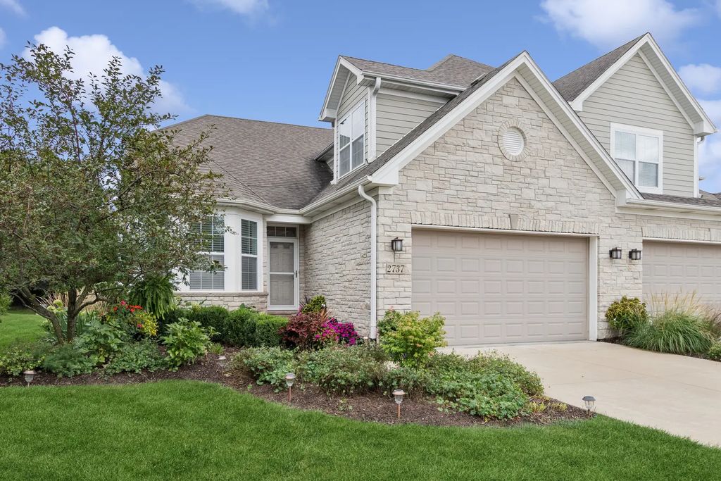 2737 Nicole Circle, Aurora
