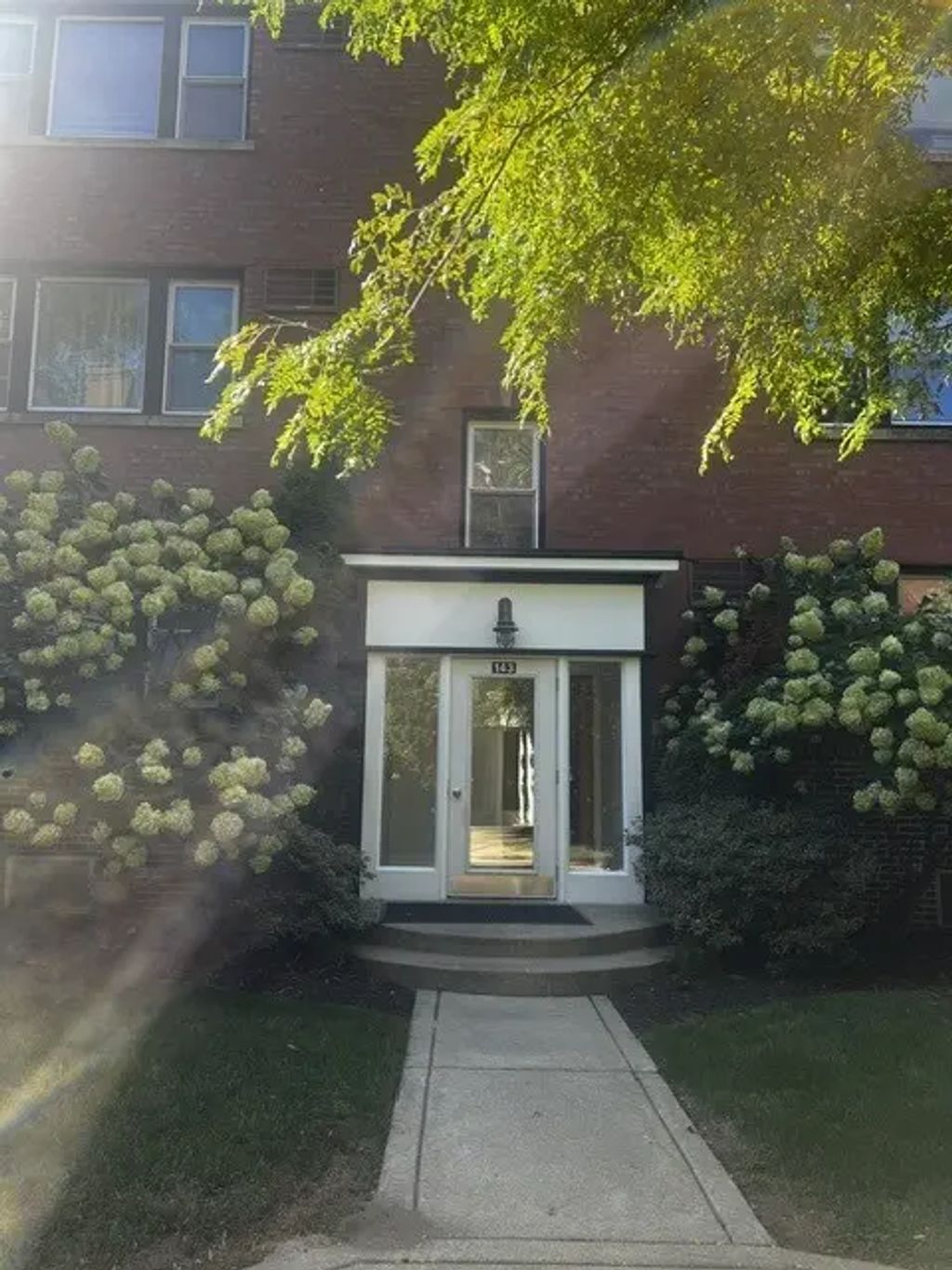 143 Callan Avenue 3e, Evanston