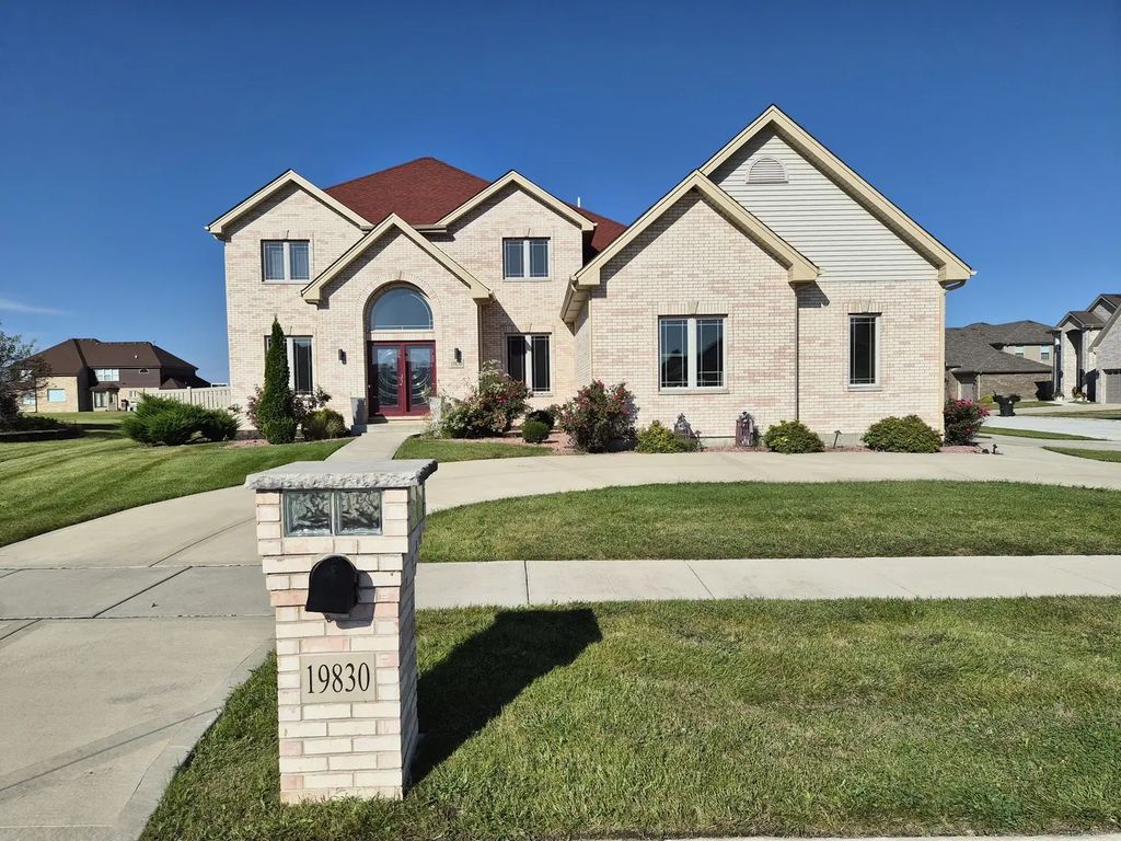 19830 Oakwood Court, Lynwood