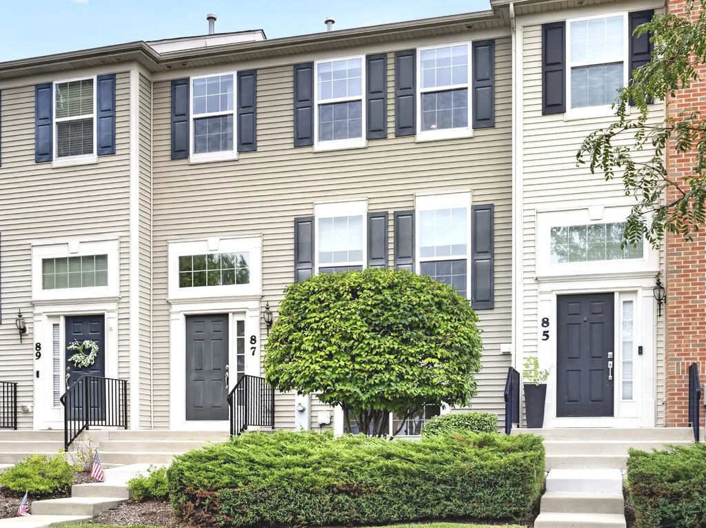 87 Valencia Parkway, Gilberts