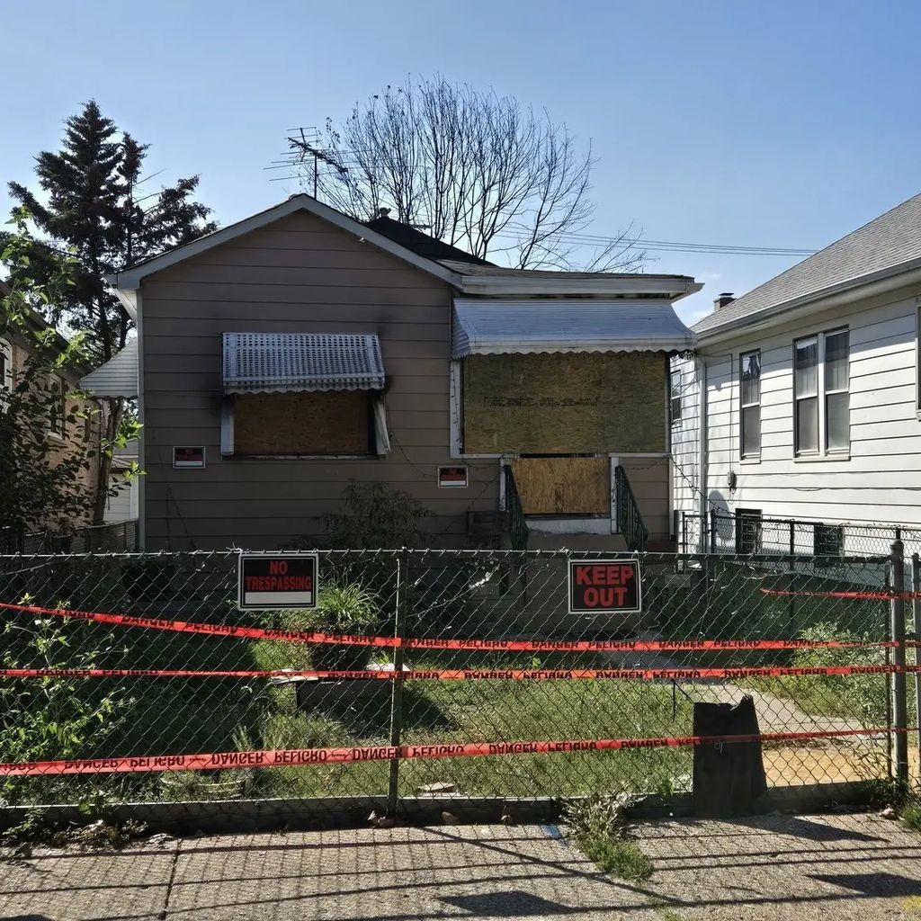 2738 N Rutherford Avenue, Chicago, 60707
