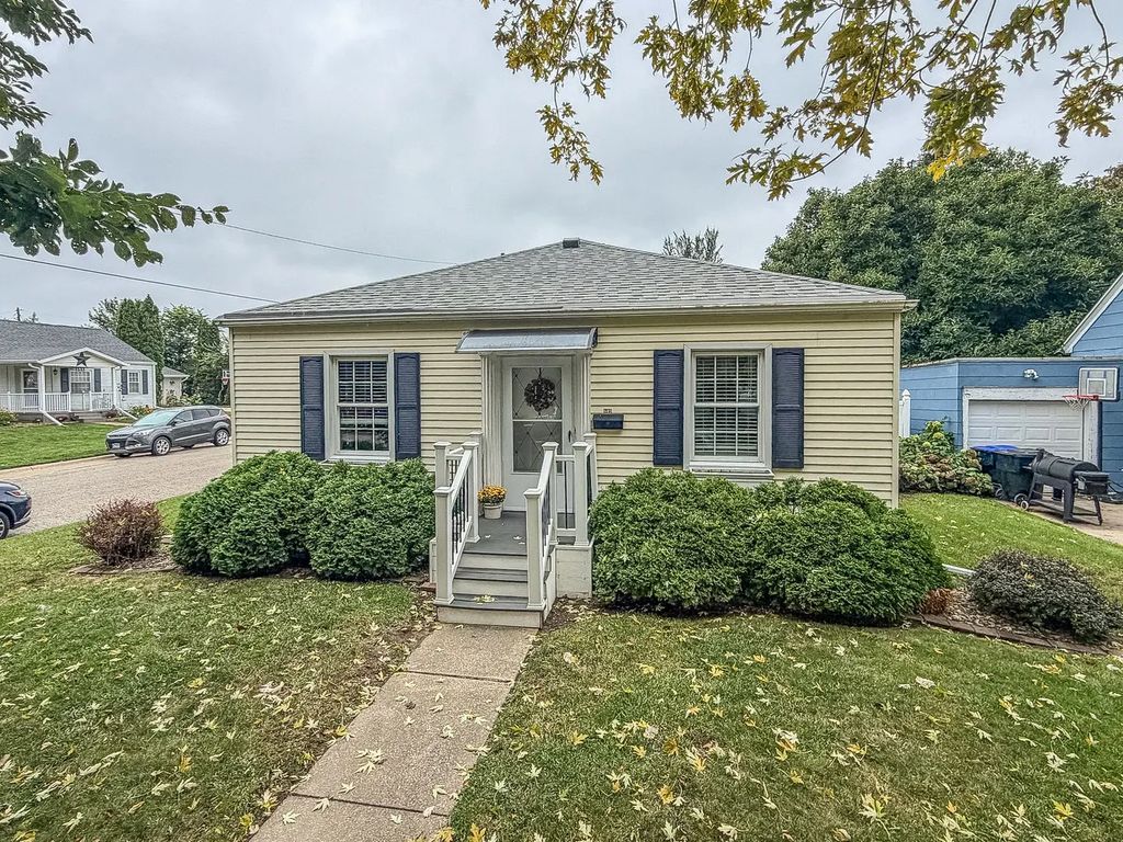 609 S Florence Avenue, Bloomington