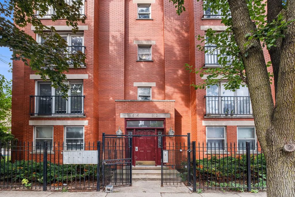 812 S Miller Street 2s, Chicago