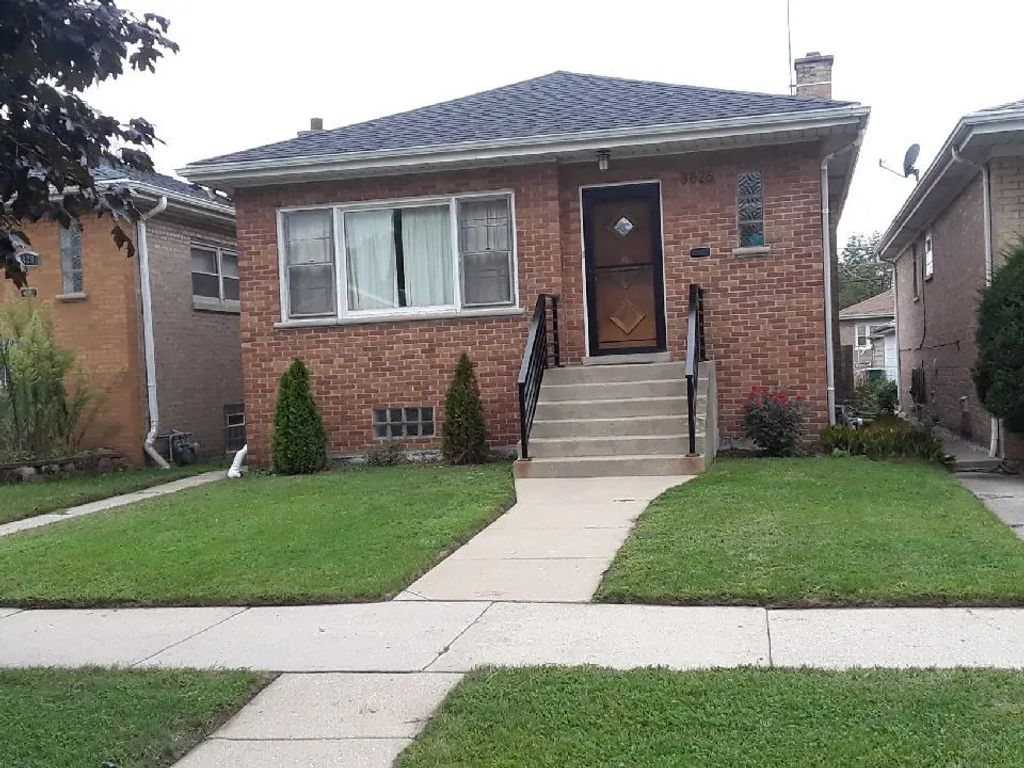 3826 Clarence Avenue, Berwyn