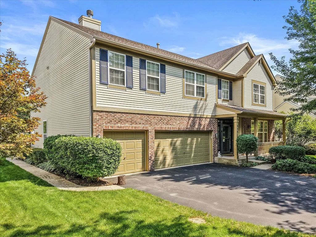 454 Chesterfield Lane, North Aurora