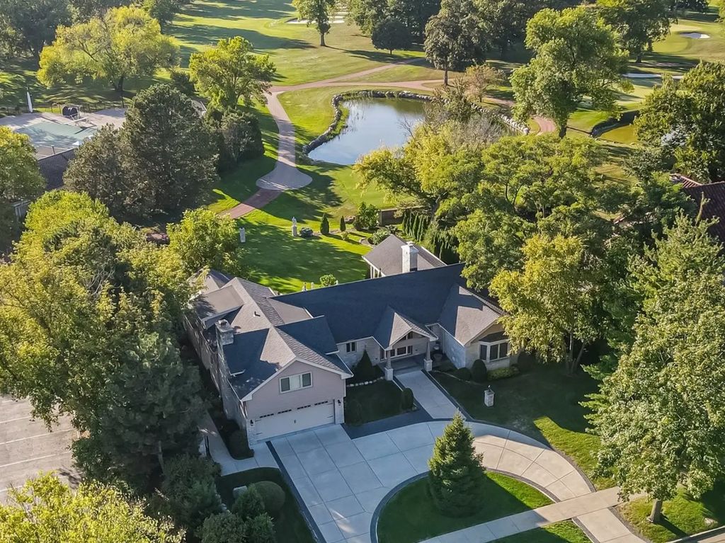 710 N Prospect Avenue, Park Ridge