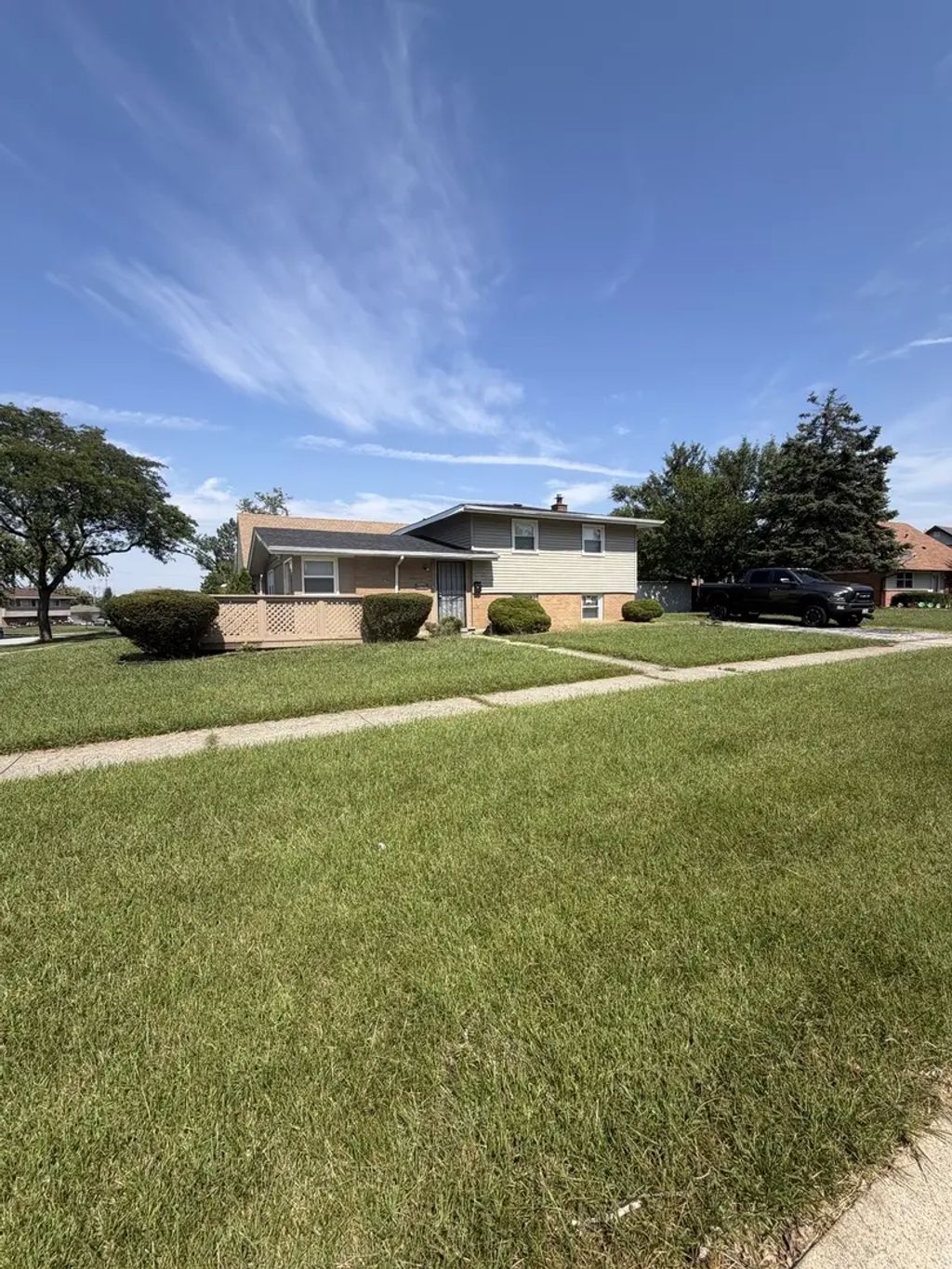 16767 Sunset Ridge Drive, Country Club Hills