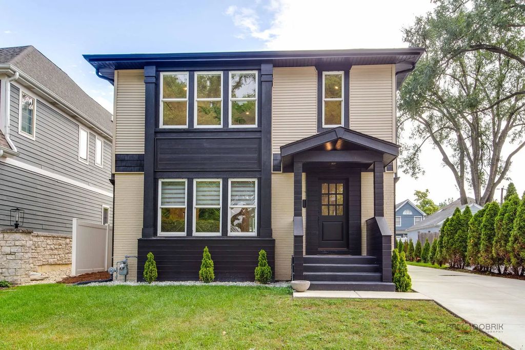 607 S Cedar Avenue, Elmhurst