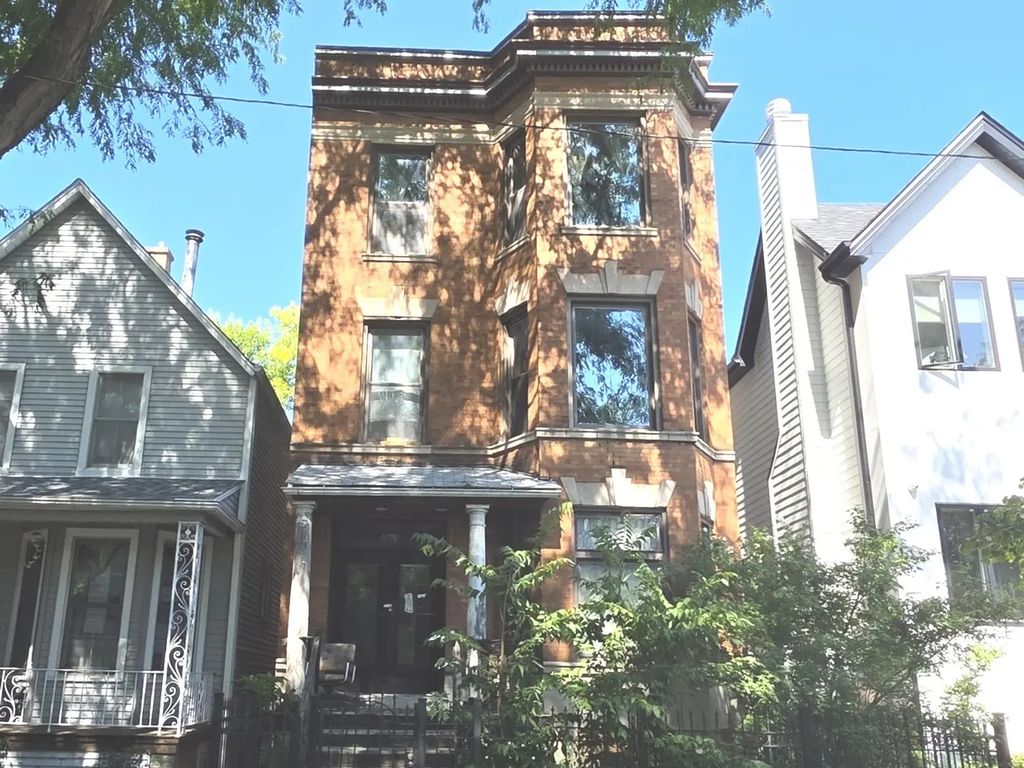 1908 W Cuyler Avenue, Chicago