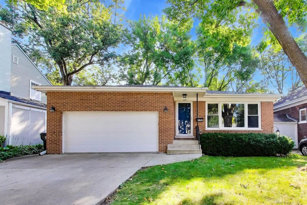 539 S Evergreen Avenue, Arlington Heights