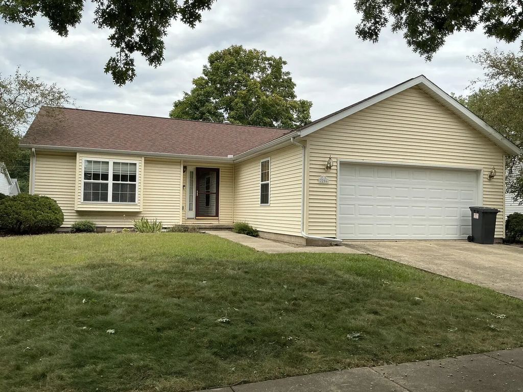 2206 E Pennsylvania Avenue, Urbana