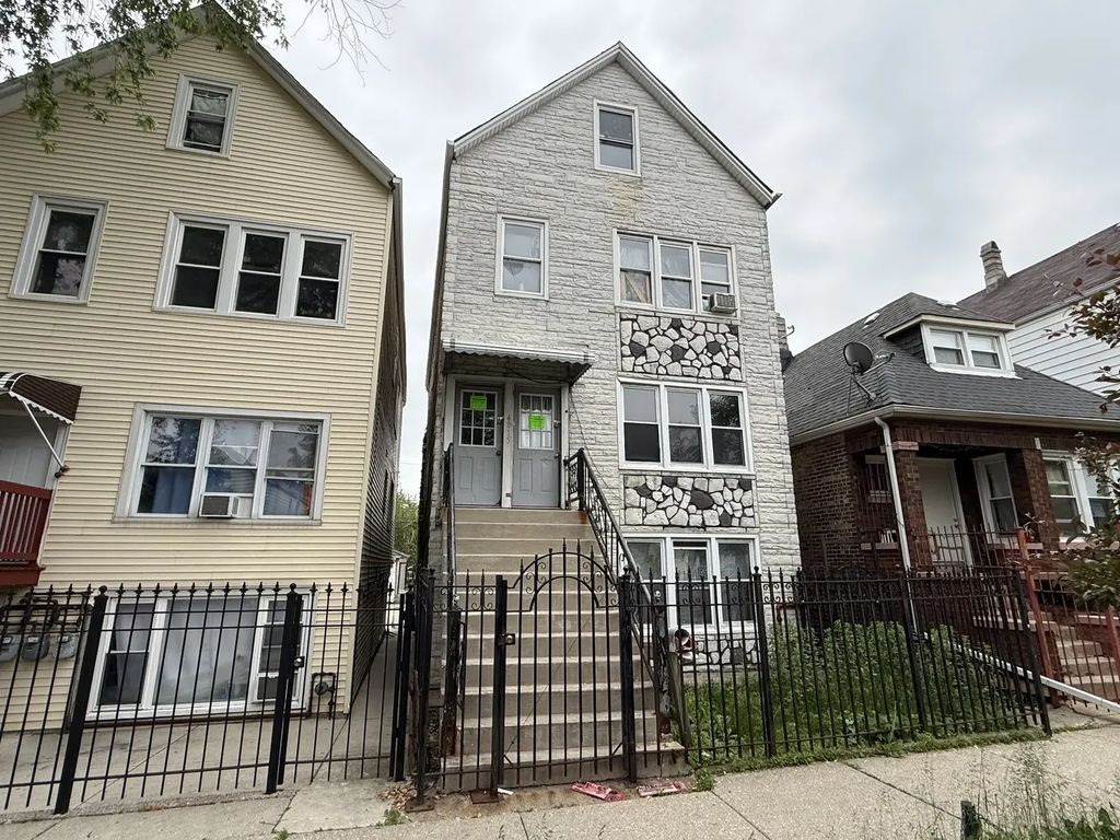 4815 S Winchester Avenue, Chicago, 60609