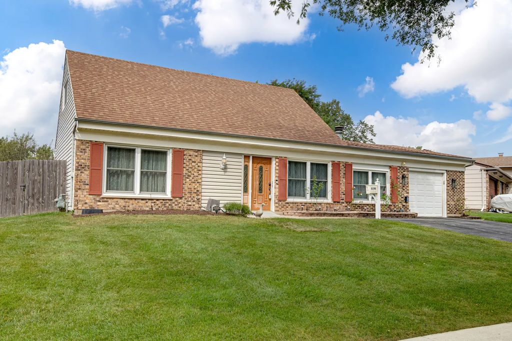 8196 Dartmouth Lane, Hanover Park