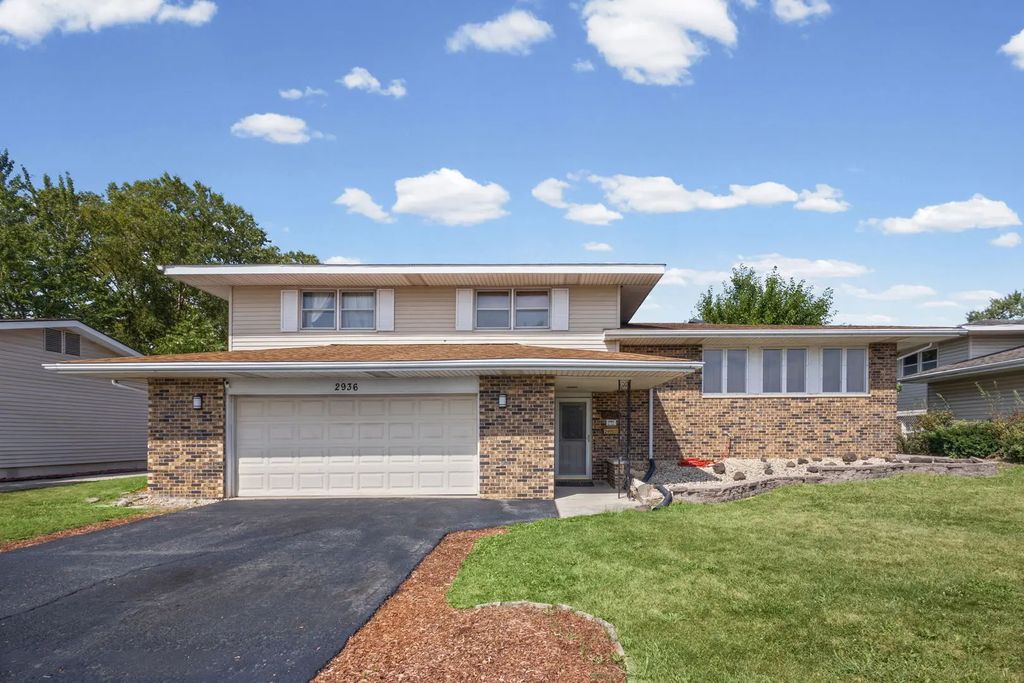 2936 193rd Street, Lansing