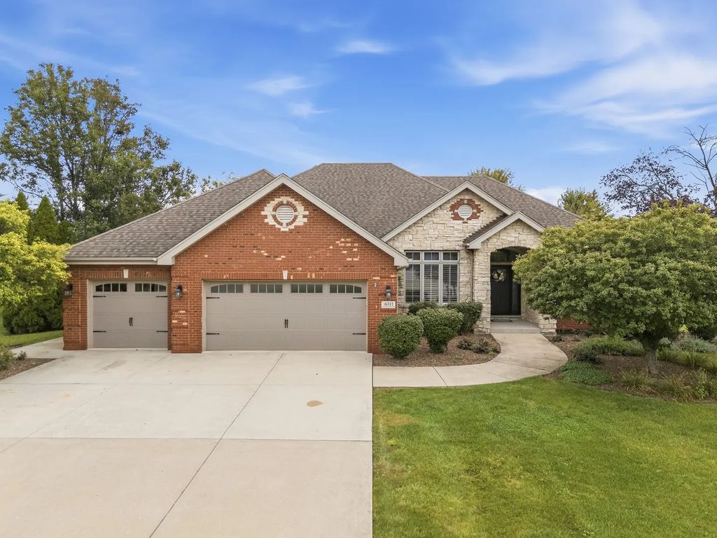 16243 W Blackhawk Drive, Lockport