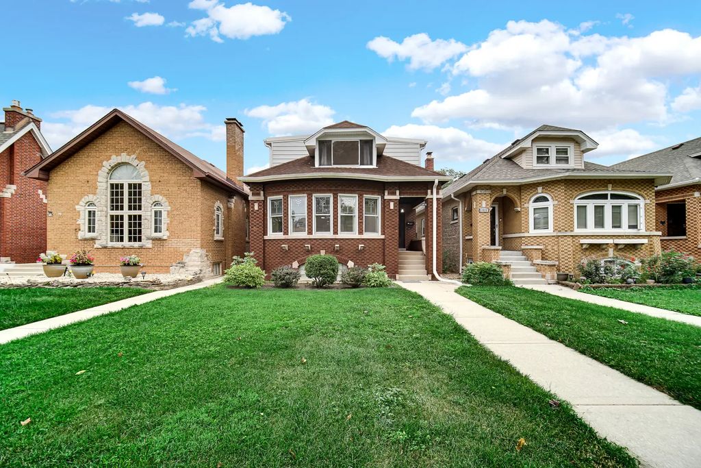 1815 N Natchez Avenue, Chicago