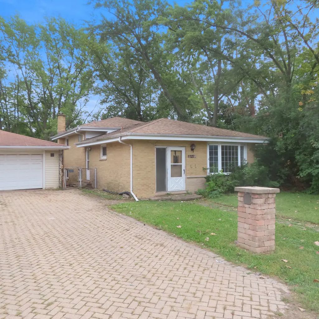 127 S Addison Road, Wood Dale